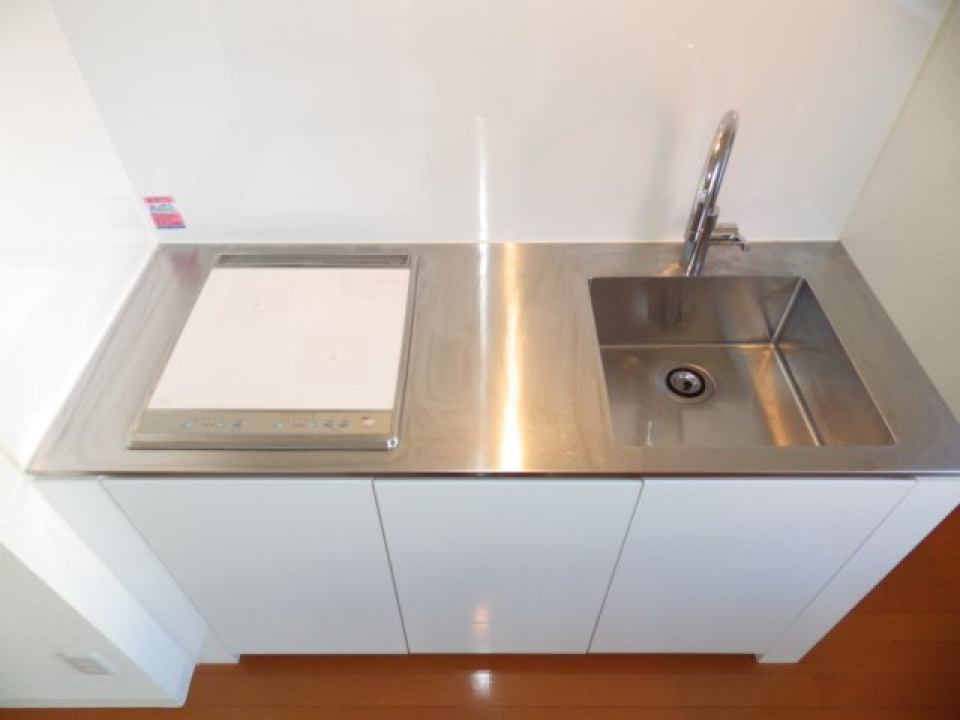 キッチンはフラットで手入れがしやすいですね