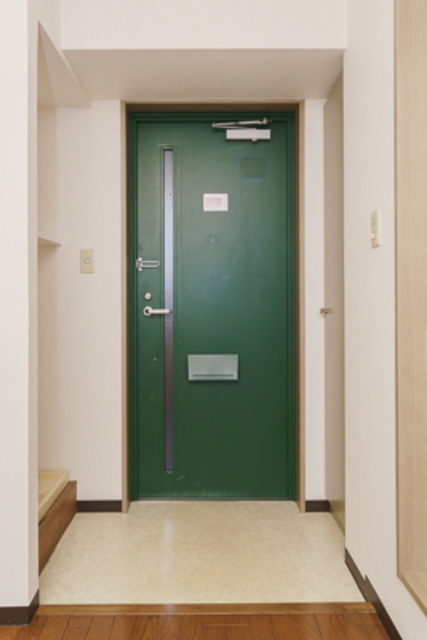 ドアがポイントカラーになっていて可愛いですよね。
※写真は同タイプ住戸です。