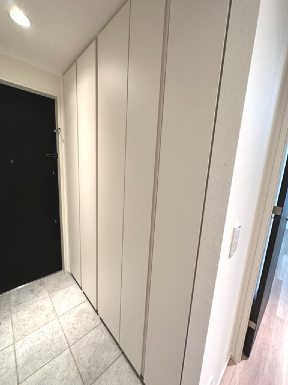 玄関
※写真は同タイプ住戸です。