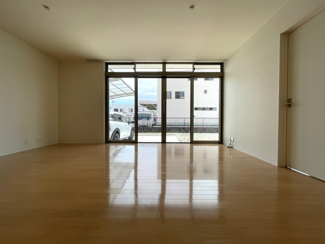 カーテンサイズは横400㎝ 縦240㎝でお願いします。