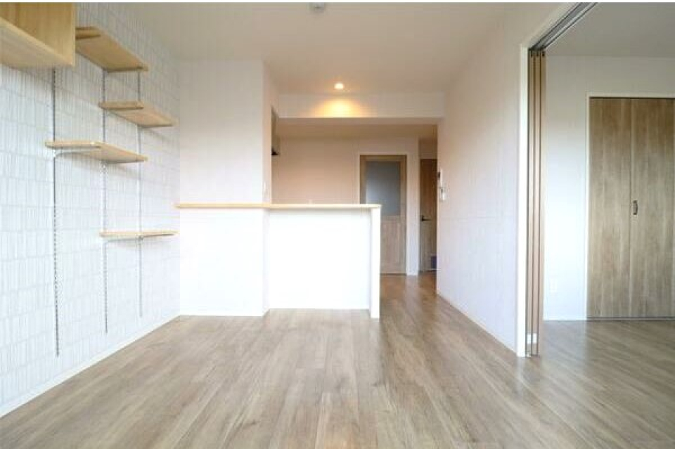 リビングからみたキッチンスペース