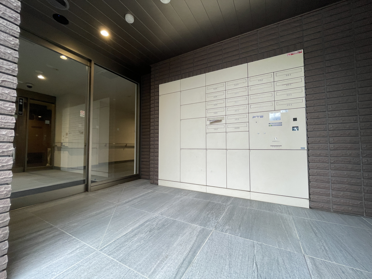 宅配ボックスももちろん。