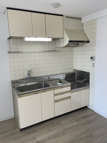 タイル使いがレトロでキュート