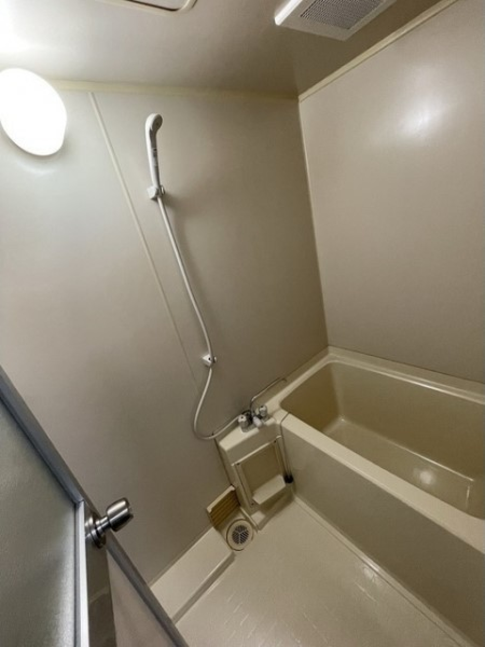 浴室は昔のままですね