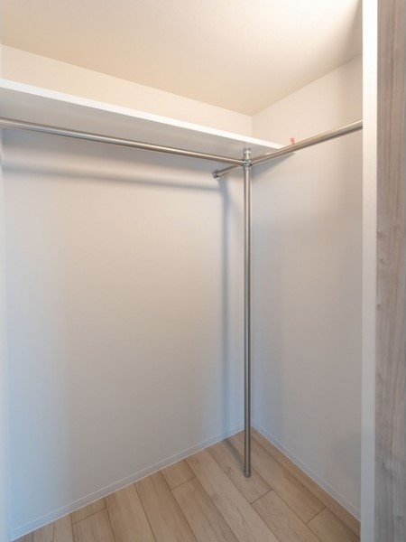 それぞれの洋室にWICがあるので衣類や荷物がすっきりと片付きそうです。