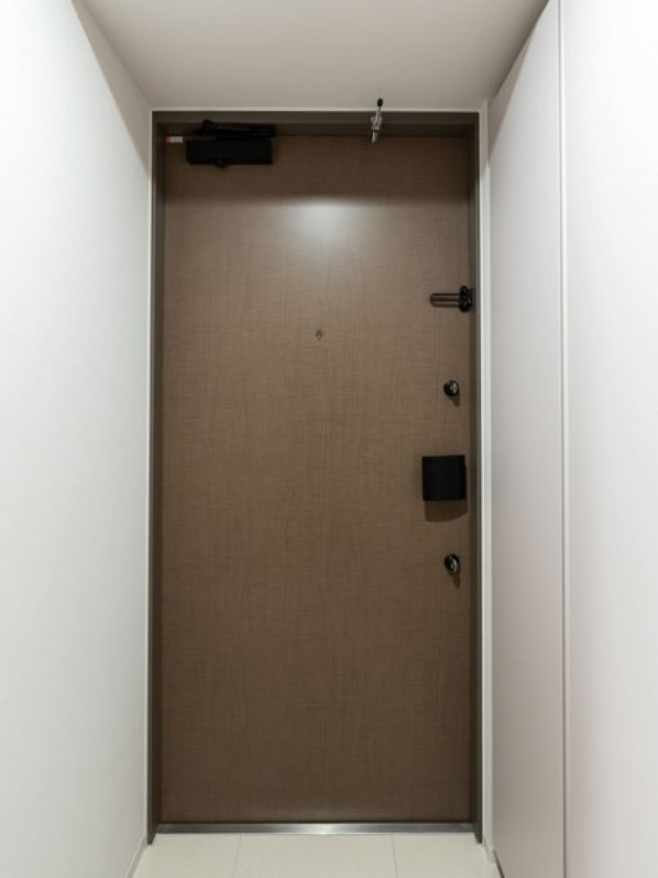 ハンズフリーキーが採用されているので、鍵を探す手間がなくなりますね