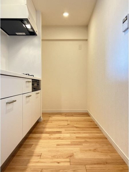 冷蔵庫は奥に隠れますよ