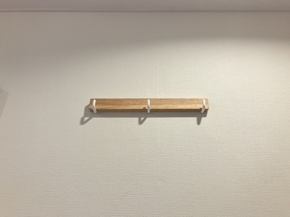 いつものトートバッグはこちらにかけておきましょ