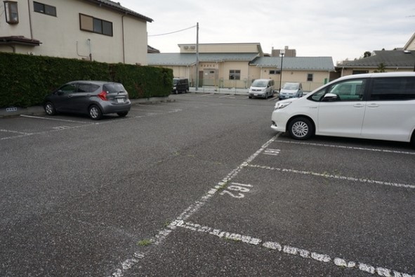 駐車場も数台空きがあるようです