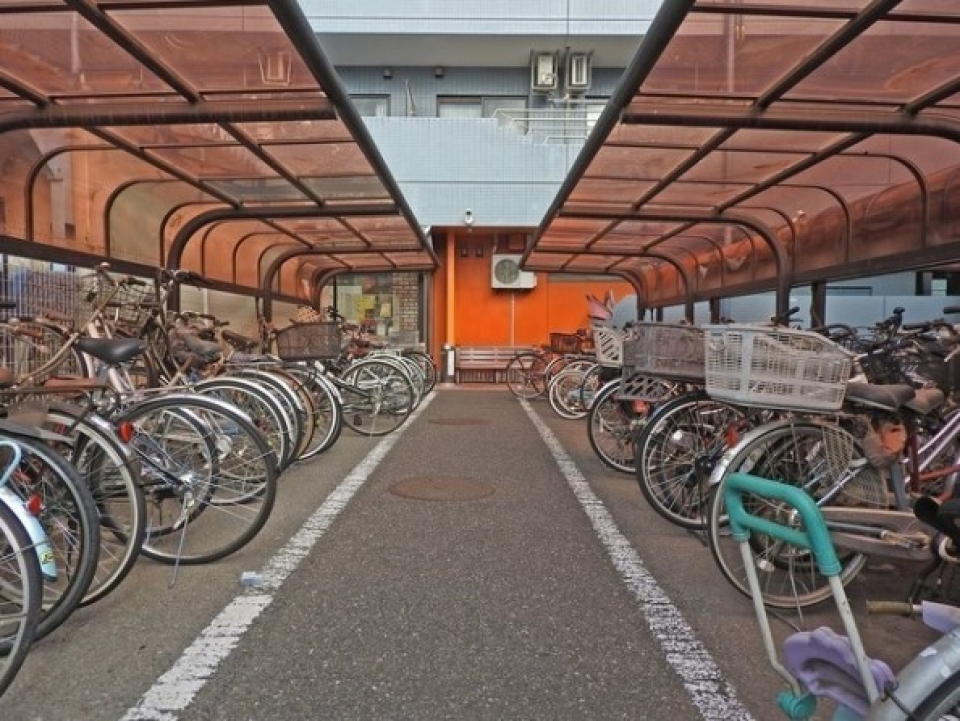 こちらも屋根付き