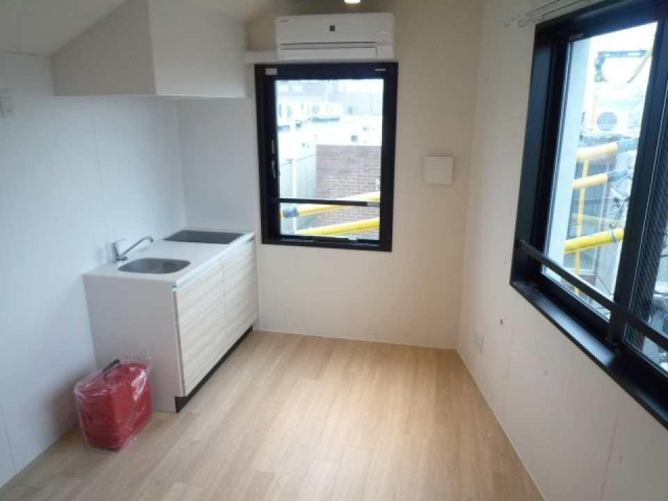 最上階、東南角部屋、日当たりバッチリのお部屋です