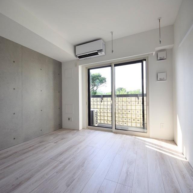 デザイナーズといえば、剥き出しのコンクリート