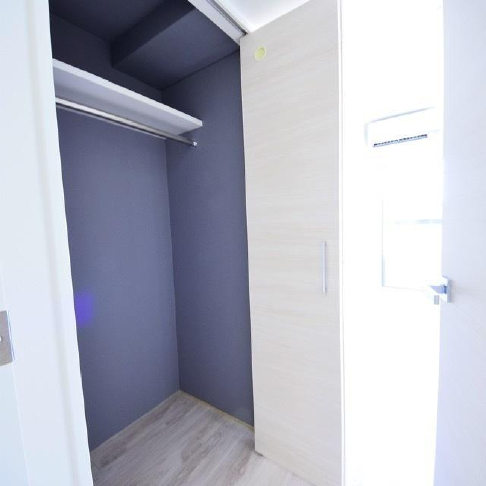 クローゼット内はブルー