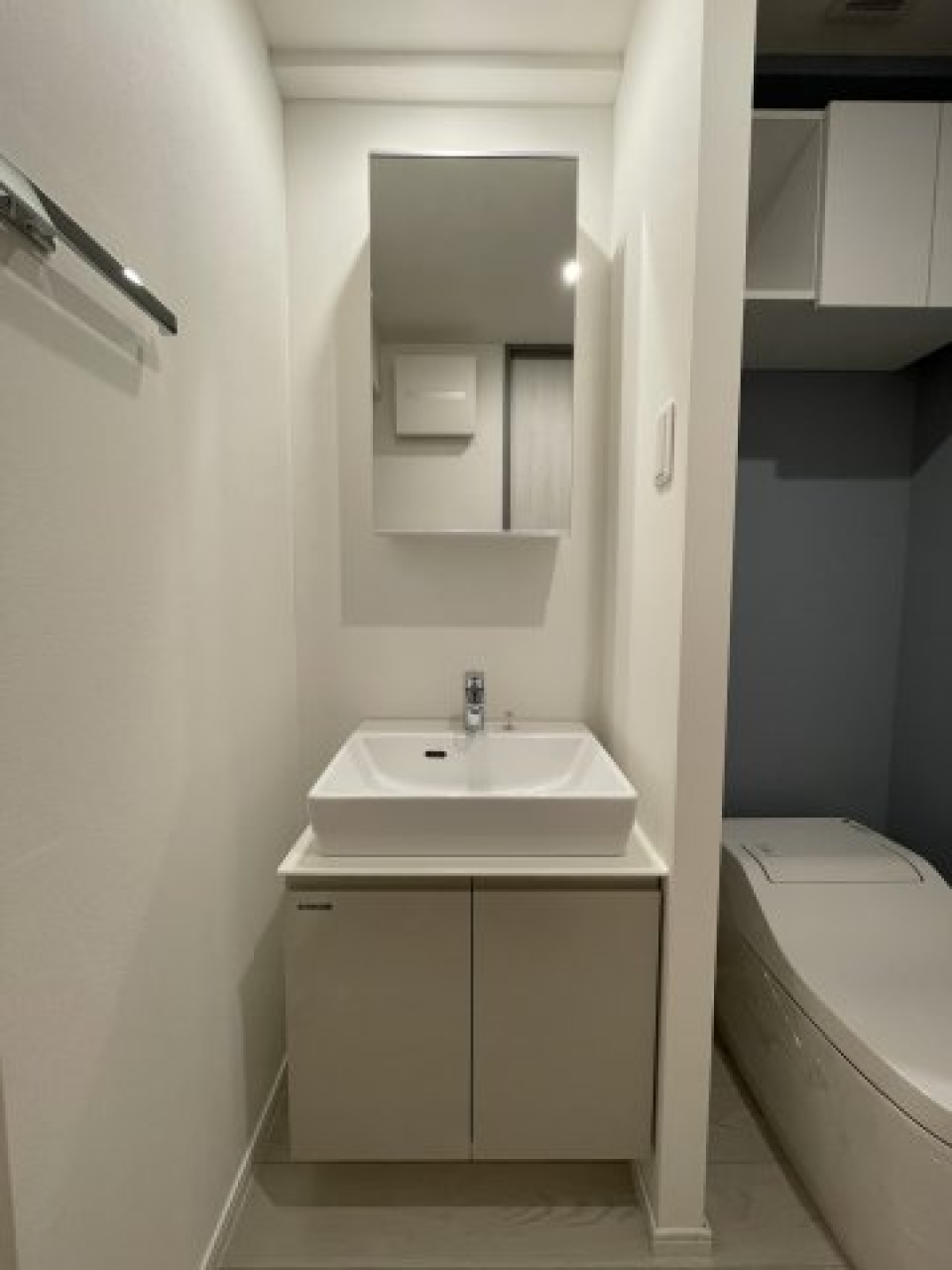 サニタリースペースはひとまとめ。ゆるーく壁でゾーニングはされています