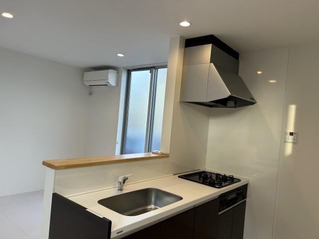 便利な対面式のシステムキッチン