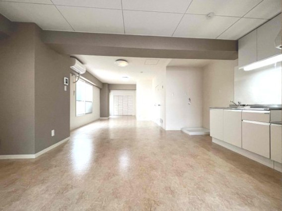 これだけ広いとどんなインテリアも楽しめそう