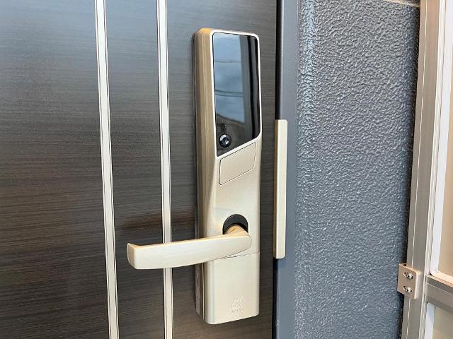 電子ロック付き