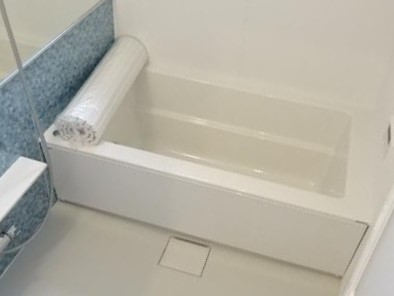 ファミリーにぴったりの広々とした浴室