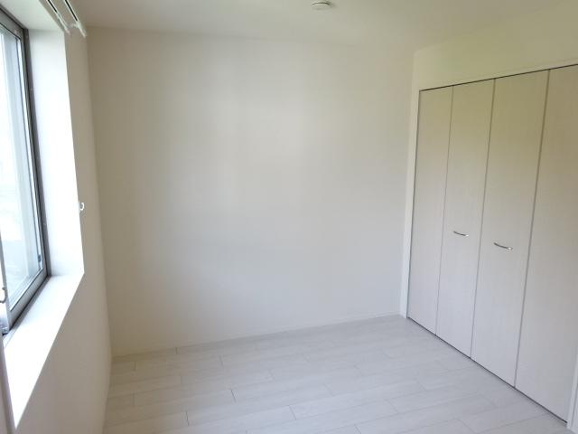 北側洋室　6.2帖