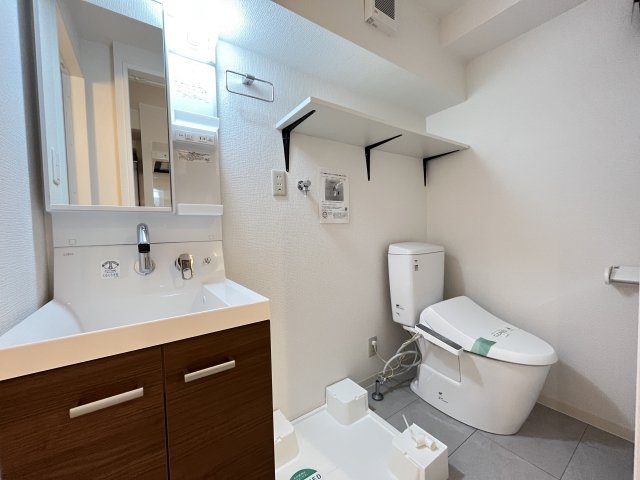 サニタリースペースはひとまとめ。水回りきれいです