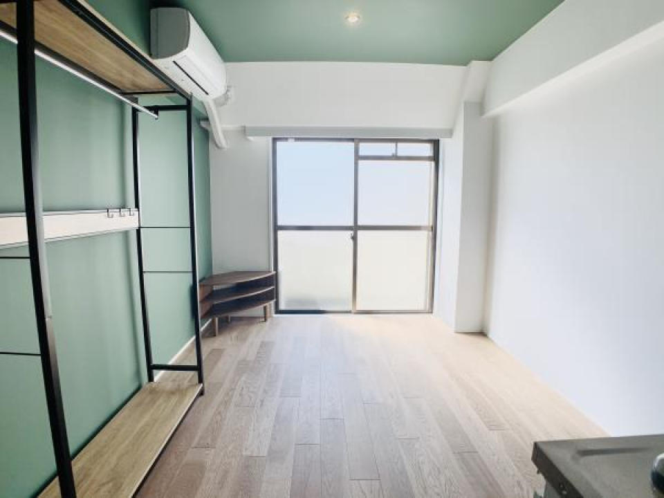 築年はあれど、リノベーションできれいになっているお部屋