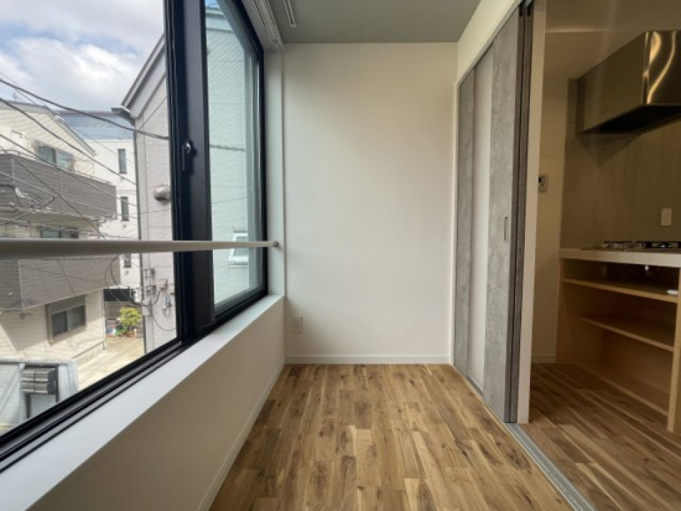 北側なので眩しい時間はなさそう