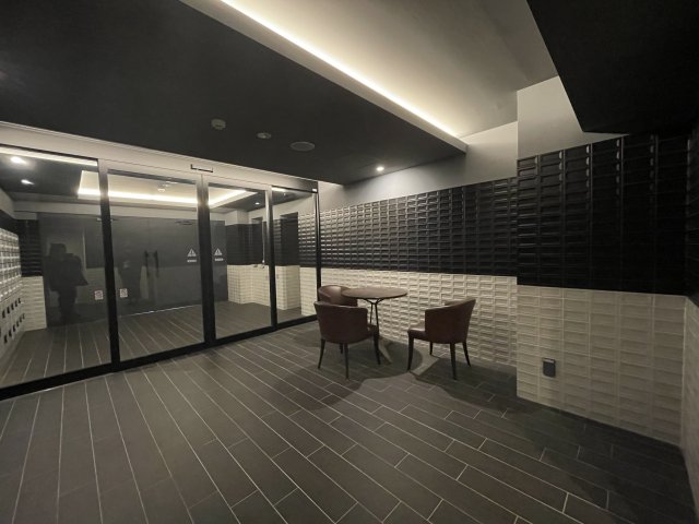 全体的にモノトーンで統一されています。