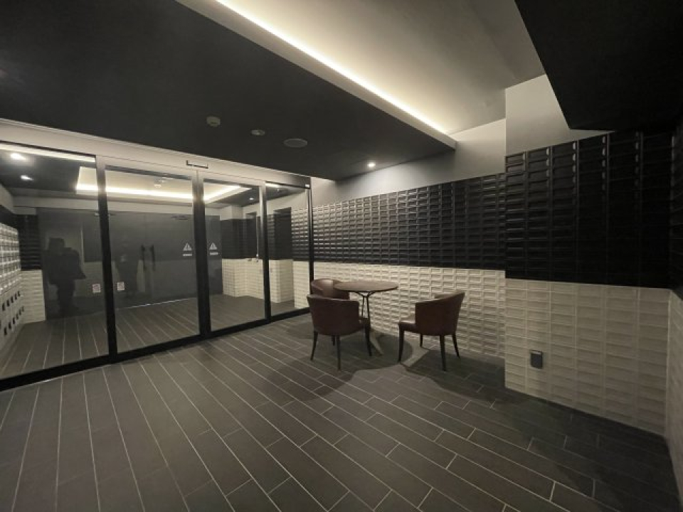 全体的にモノトーンで統一されています。