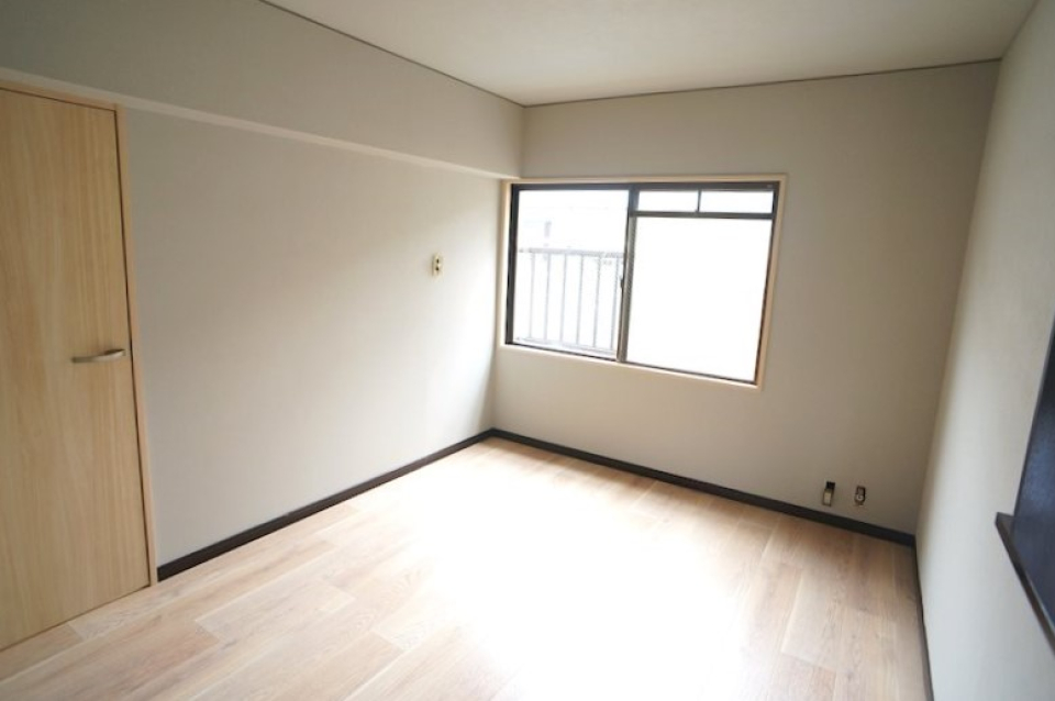 洋室②の別角度です。