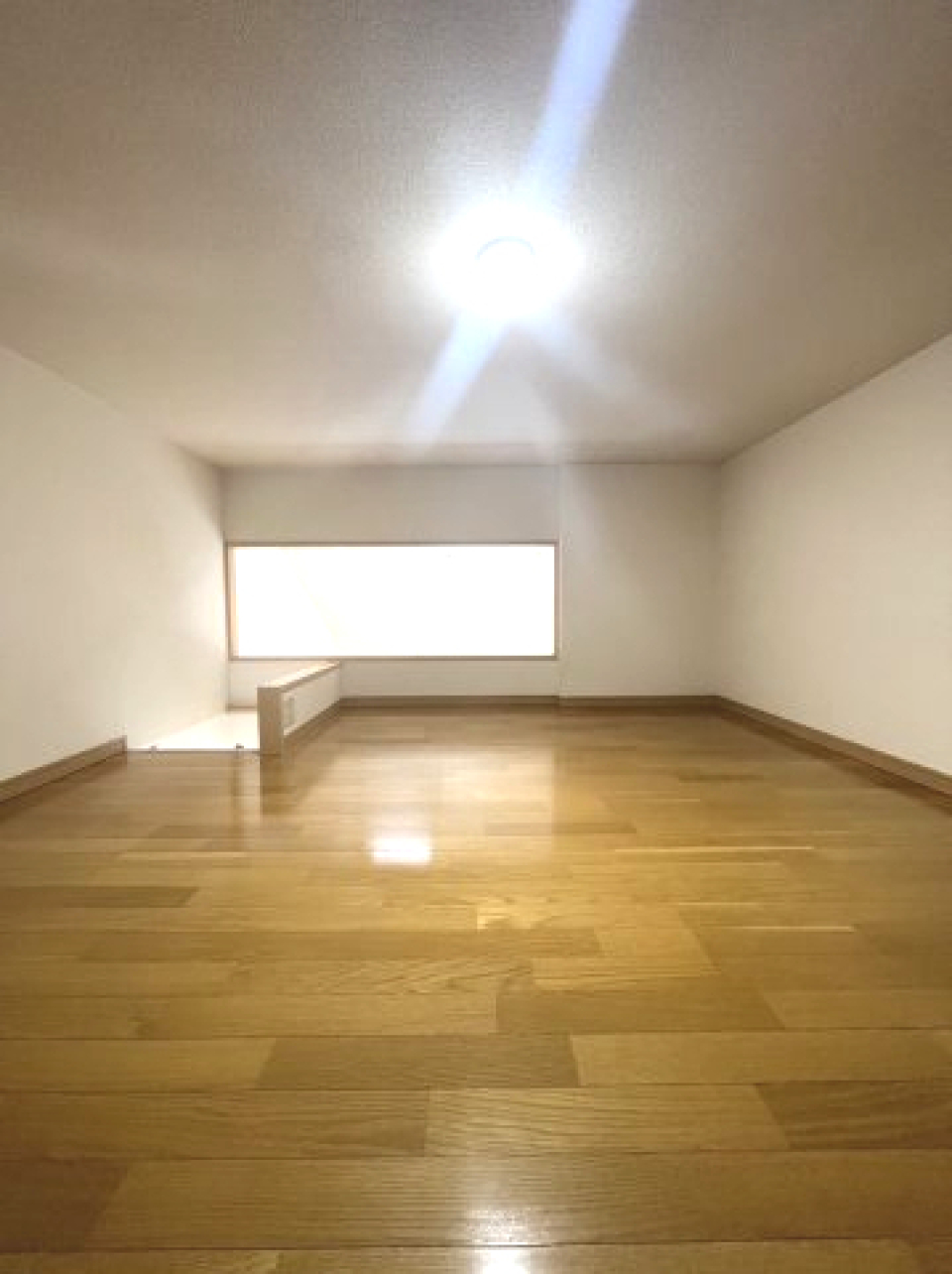 ロフト　別号室※反転タイプ