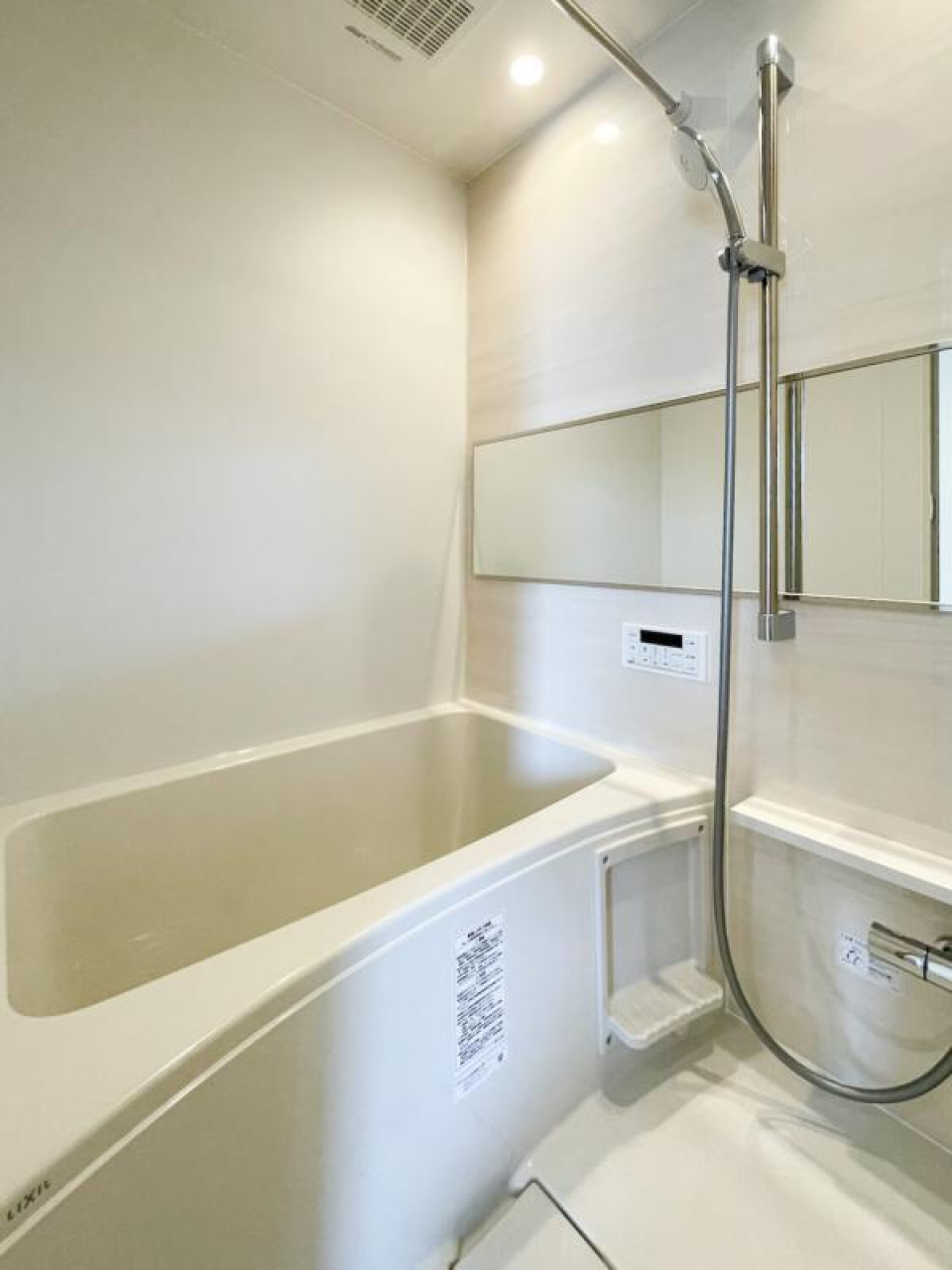 お風呂もひろびろ！疲れをしっかり癒しましょう