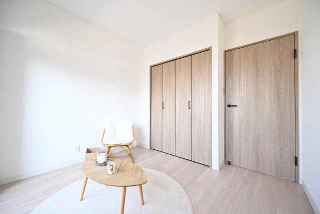 洋室2※家具・小物等はイメージです※