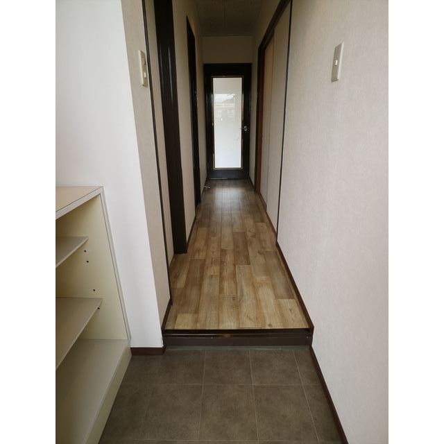 ふたり暮らしには十分な玄関スペース