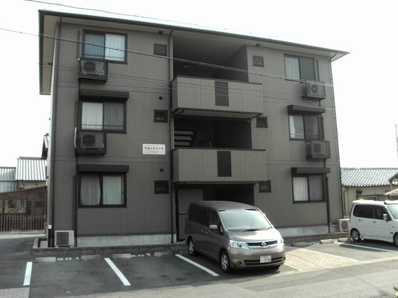 外観はグレーの落ち着いた印象