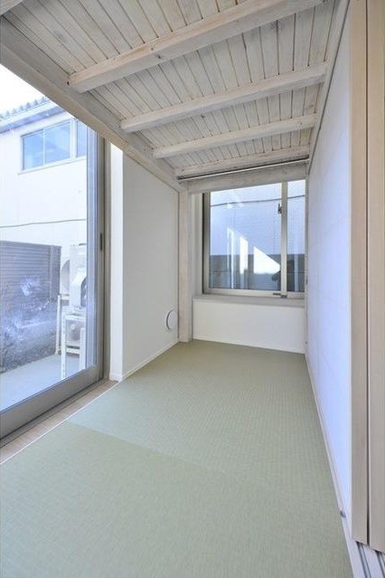 和室部分でごろごろしたい。ソファはいらないですね