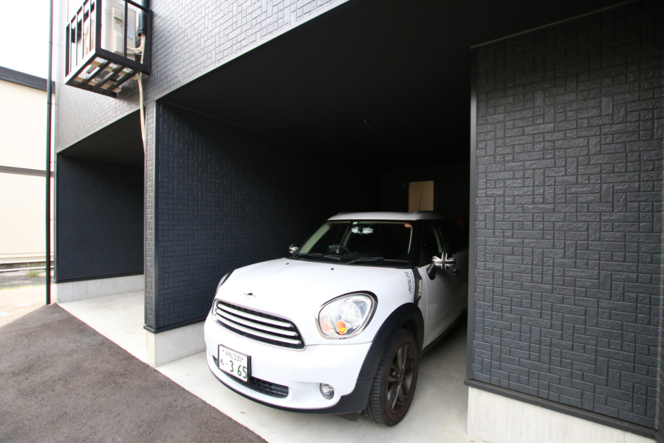 MINI5ドアもばっちり入ります