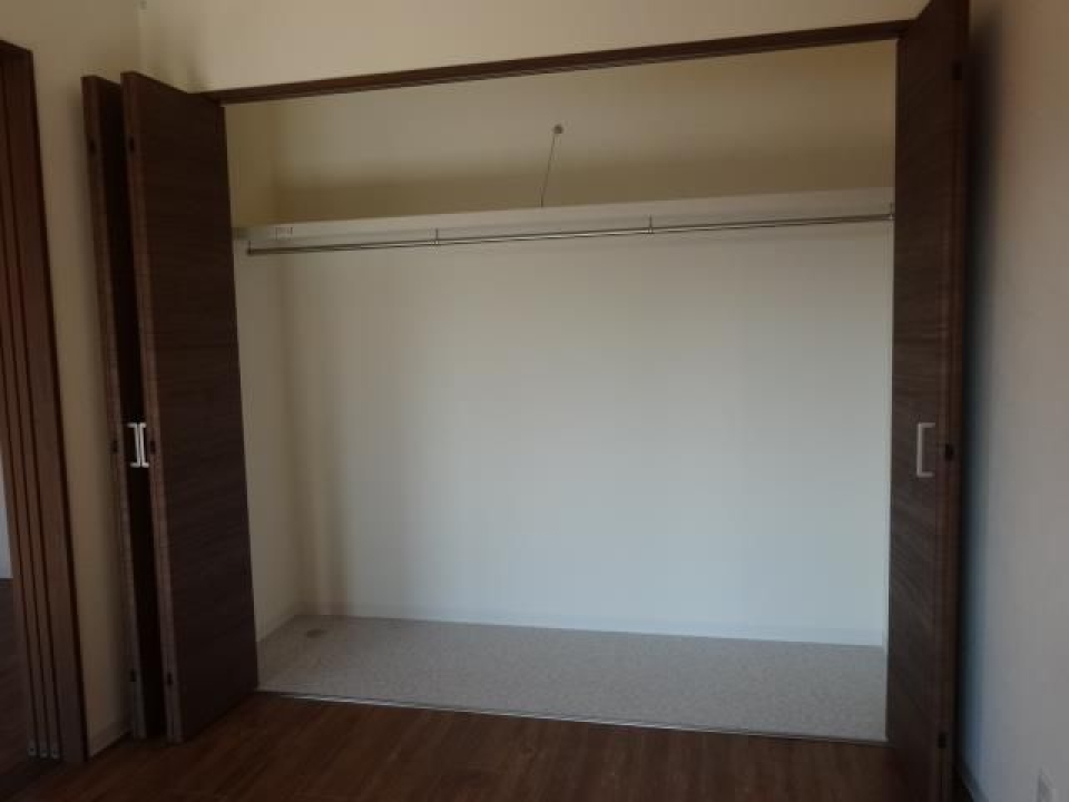 クローゼット内部