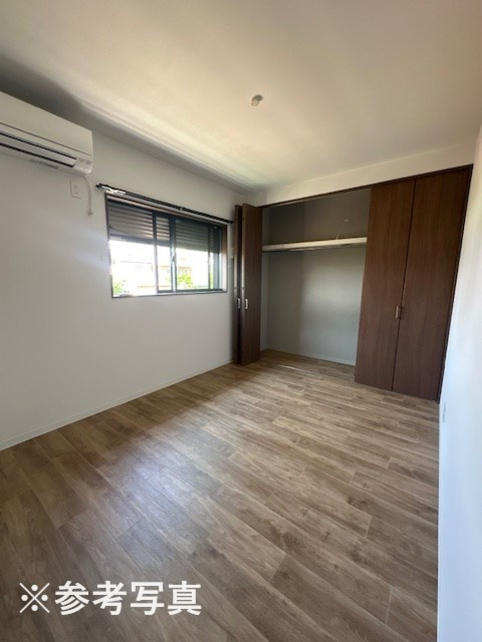 西側洋室5.52帖。