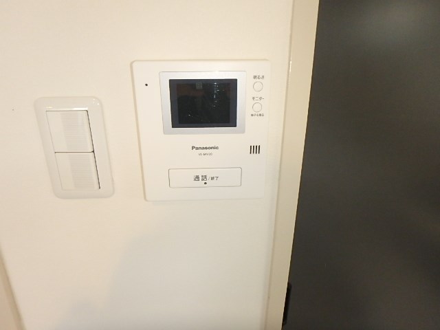 安心のTVインターホン付き