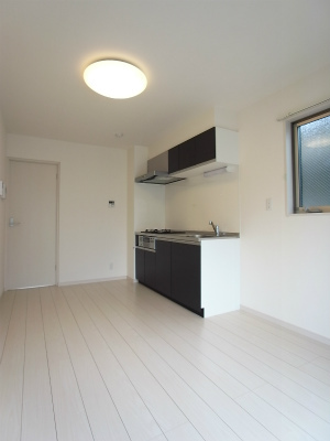 ガス3口グリル付システムキッチン