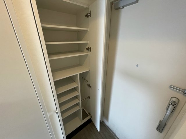 シューズボックス