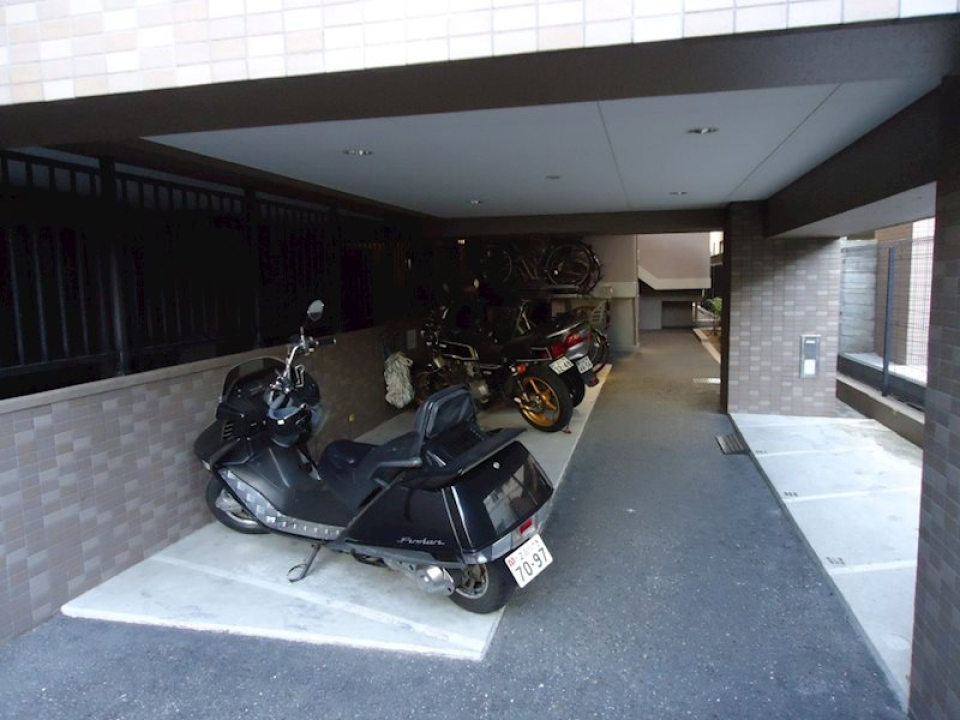 バイク置場