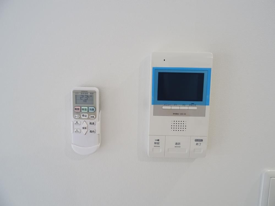 エアコンのリモコン・TVインターホン