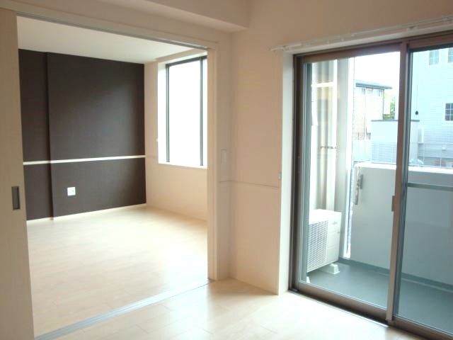 ちょっとバルコニー。