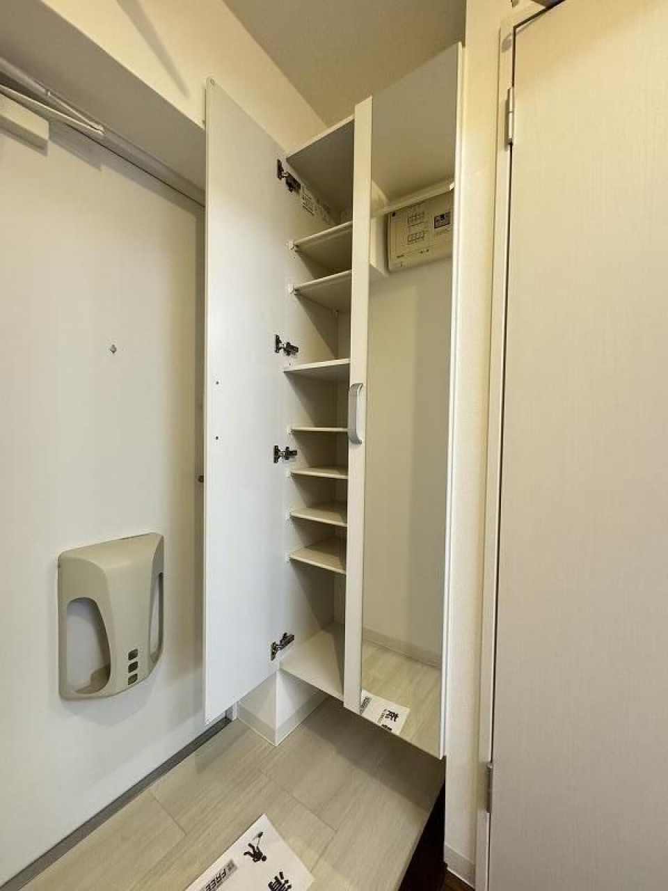 シューズボックス