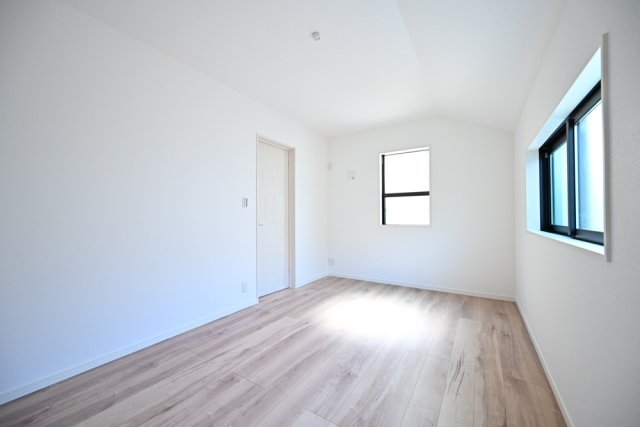 （洋室42階の「洋室4」。こちらも広さがありますね。