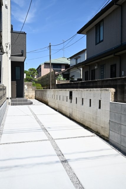 駐車場はこちらに。