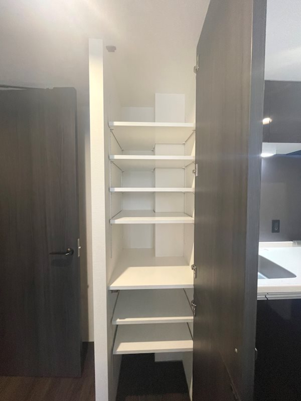 日用品のストックに便利なストレージ