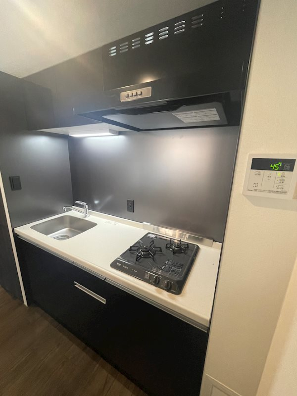 作業スペースが確保されたシステムキッチン