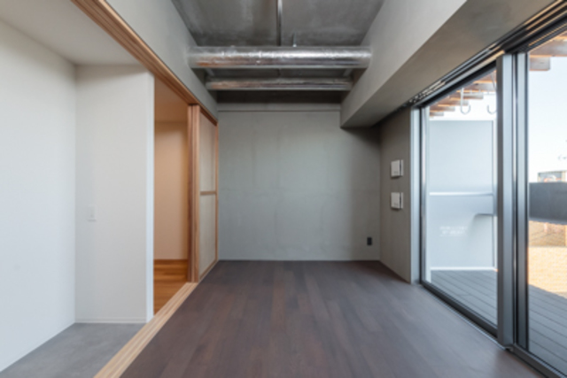 外の間・中の間・内の間からなる、暮らし方に合わせて自由にカスタマイズできる住居
※写真は同タイプ住戸です